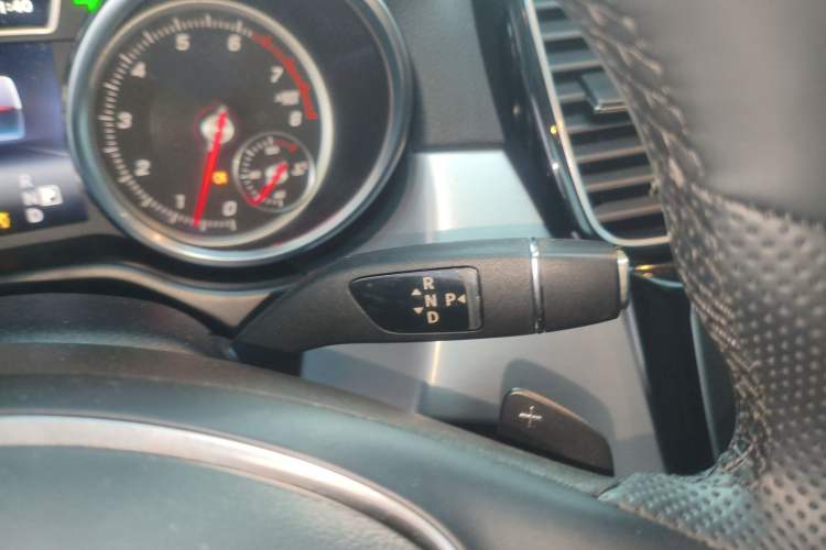 Used Mercedes-Benz GLE Coupe 2015 GLE 400 4MATIC Coupe SUV Gear Lever