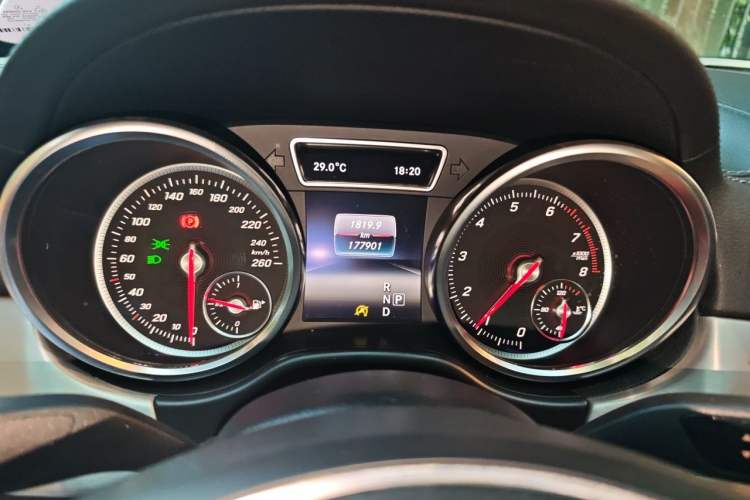 Used Mercedes-Benz GLE Coupe 2015 GLE 320 4MATIC Coupe SUV Instrument Cluster