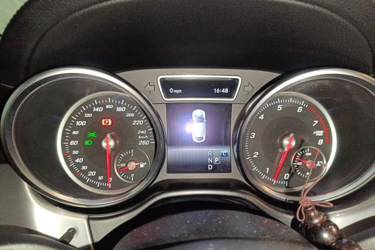 Used Mercedes-Benz GLE Coupe 2015 GLE 320 4MATIC Coupe SUV Instrument Cluster