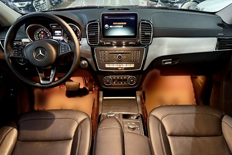 Used Mercedes-Benz GLE Coupe 2015 GLE 320 4MATIC Coupe SUV Interior 1