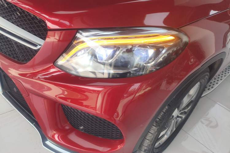 Used Mercedes-Benz GLE Coupe 2015 GLE 400 4MATIC Coupe SUV Left Front Headlight