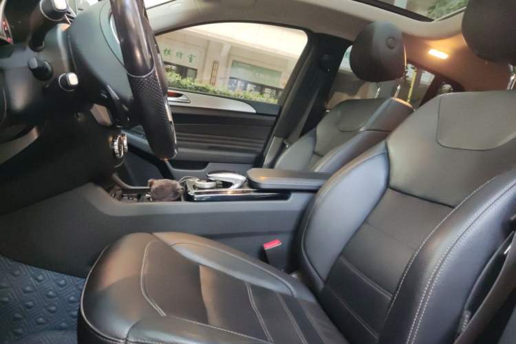 Used Mercedes-Benz GLE Coupe 2015 GLE 400 4MATIC Coupe SUV Left Front Seat