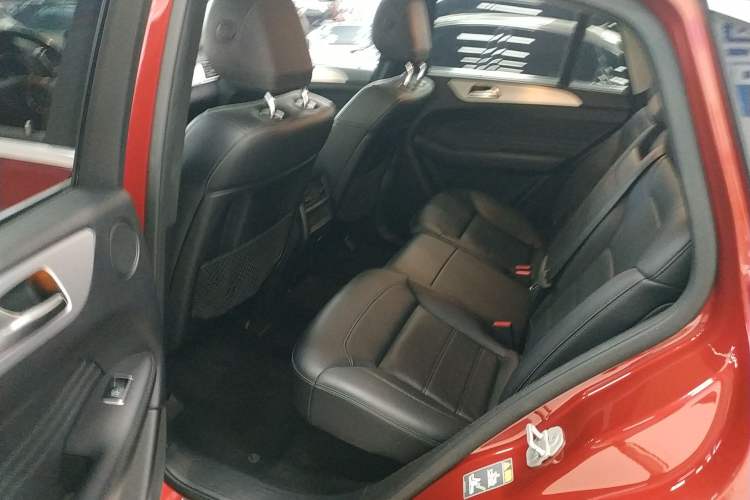 Used Mercedes-Benz GLE Coupe 2015 GLE 320 4MATIC Coupe SUV Left Rear Seat