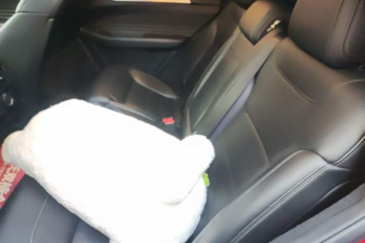 Used Mercedes-Benz GLE Coupe 2015 GLE 400 4MATIC Coupe SUV Left Rear Seat
