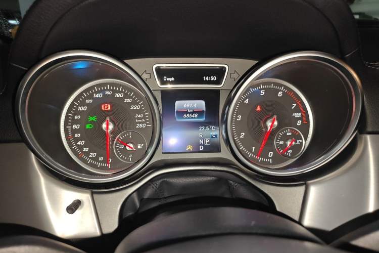 Used Mercedes-Benz GLE Coupe 2015 GLE 320 4MATIC Coupe SUV Odometer Close Up