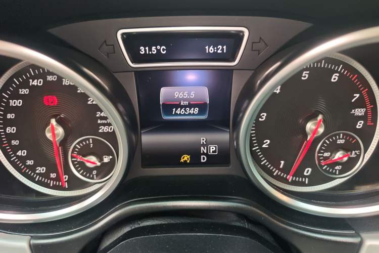 Used Mercedes-Benz GLE Coupe 2015 GLE 320 4MATIC Coupe SUV Odometer Close Up
