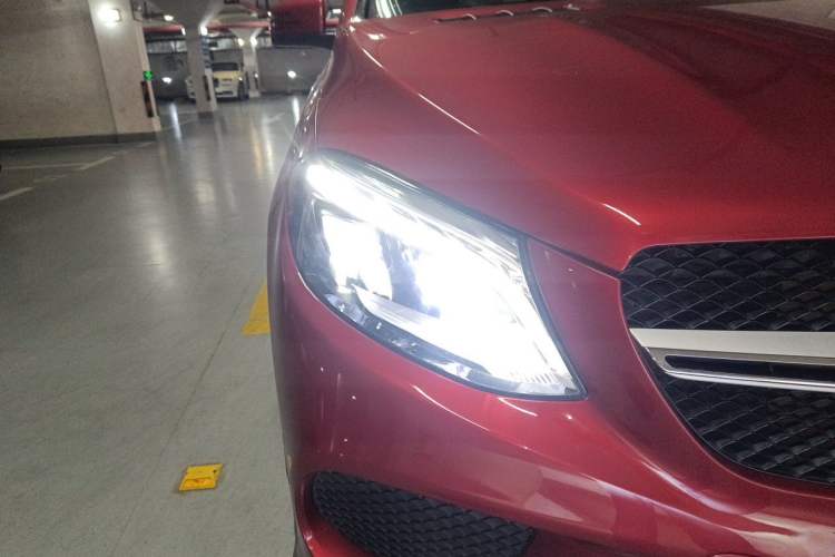 Used Mercedes-Benz GLE Coupe 2015 GLE 320 4MATIC Coupe SUV Right Front Headlight