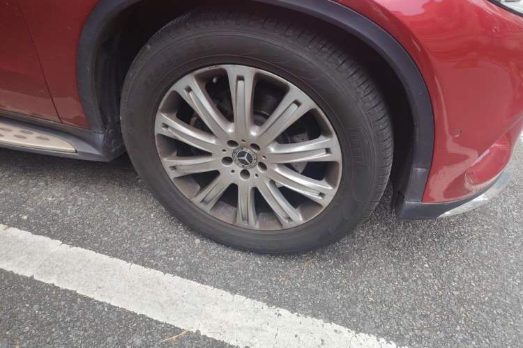 Used Mercedes-Benz GLE Coupe 2015 GLE 320 4MATIC Coupe SUV Right Front Wheel Hub