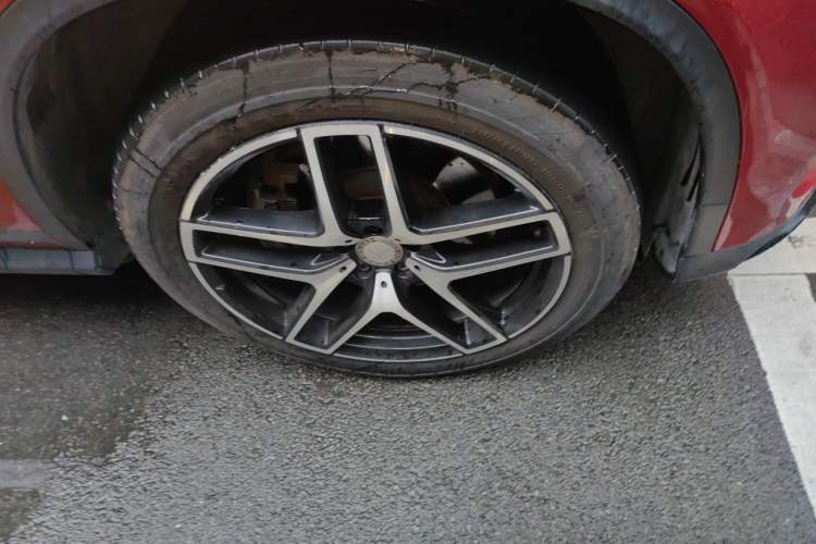 Used Mercedes-Benz GLE Coupe 2015 GLE 450 AMG 4MATIC Coupe SUV Right Front Wheel Hub