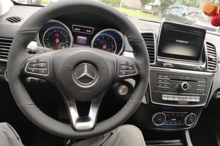 Used Mercedes-Benz GLE Coupe 2015 GLE 320 4MATIC Coupe SUV Steering Wheel
