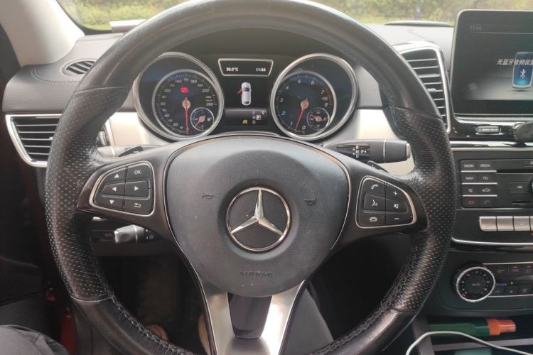 Used Mercedes-Benz GLE Coupe 2015 GLE 320 4MATIC Coupe SUV Steering Wheel