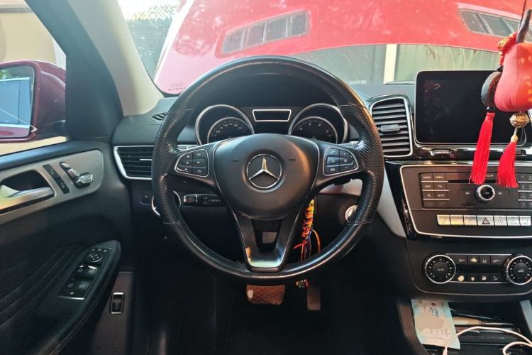 Used Mercedes-Benz GLE Coupe 2015 GLE 320 4MATIC Coupe SUV Steering Wheel