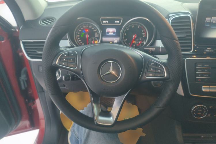Used Mercedes-Benz GLE Coupe 2015 GLE 400 4MATIC Coupe SUV Steering Wheel