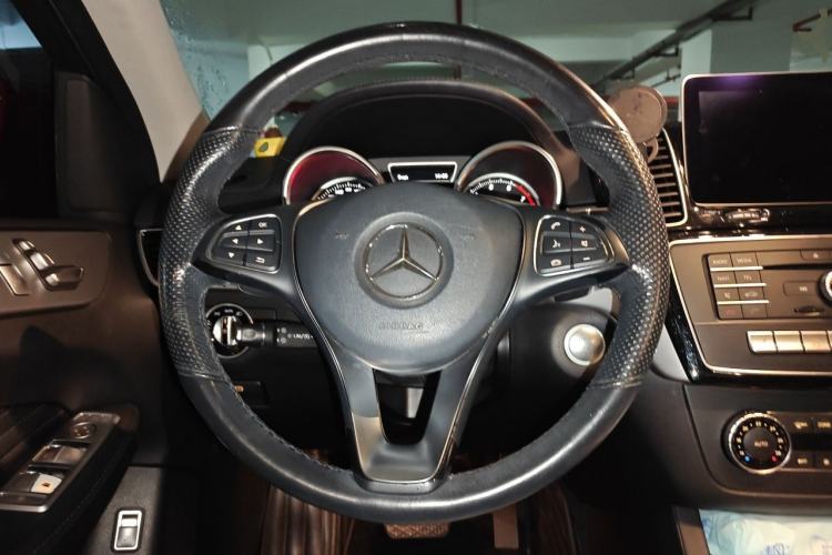 Used Mercedes-Benz GLE Coupe 2015 GLE 320 4MATIC Coupe SUV Steering Wheel