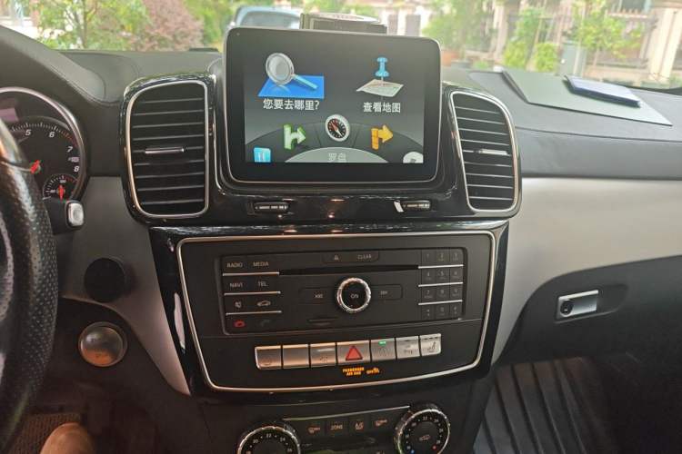 Used Mercedes-Benz GLE Coupe 2015 GLE 320 4MATIC Coupe SUV Audio And AC Panel