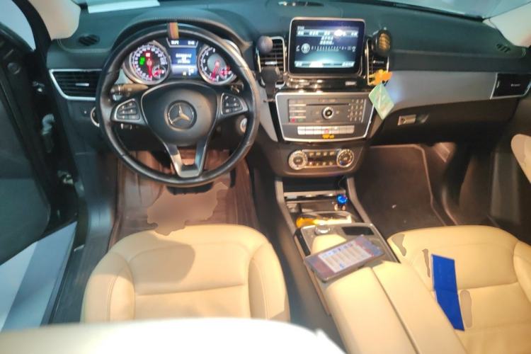Used Mercedes-Benz GLE Coupe 2015 GLE 320 4MATIC Coupe SUV Center Console