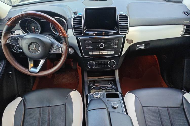 Used Mercedes-Benz GLE Coupe 2015 GLE 320 4MATIC Coupe SUV Center Console