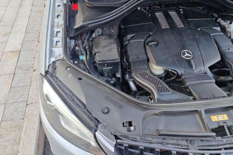 Used Mercedes-Benz GLE Coupe 2015 GLE 320 4MATIC Coupe SUV Engine Bay Right