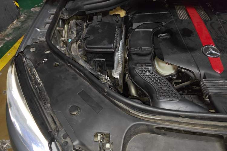 Used Mercedes-Benz GLE Coupe 2015 GLE 450 AMG 4MATIC Coupe SUV Engine Bay Right