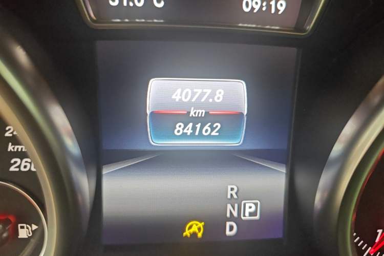 Used Mercedes-Benz GLE Coupe 2015 GLE 320 4MATIC Coupe SUV Odometer Close Up