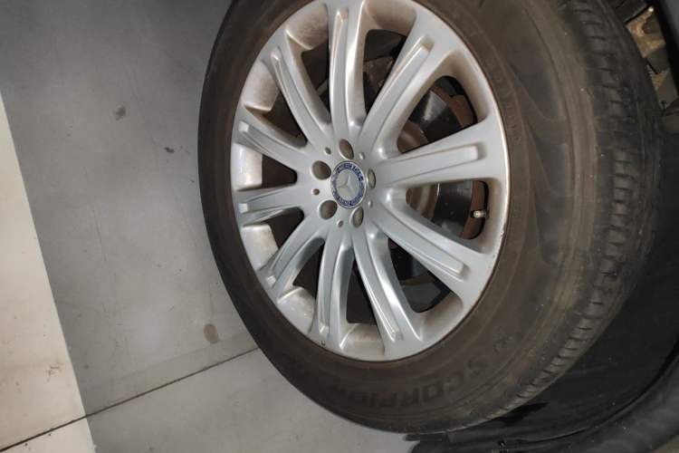 Used Mercedes-Benz GLE Coupe 2015 GLE 320 4MATIC Coupe SUV Right Front Wheel Hub