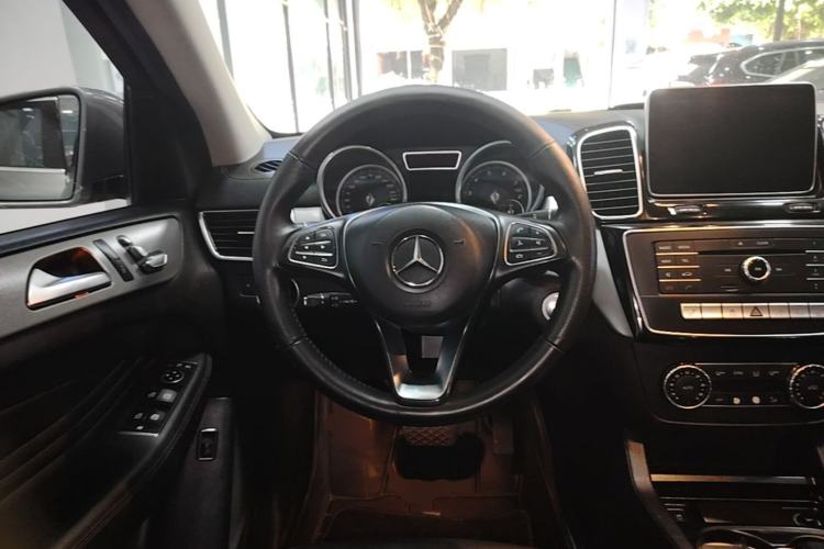 Used Mercedes-Benz GLE Coupe 2015 GLE 320 4MATIC Coupe SUV Steering Wheel