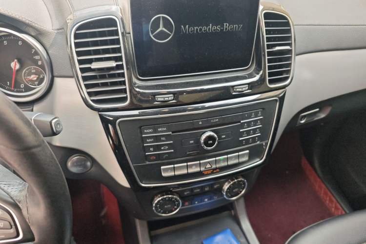 Used Mercedes-Benz GLE Coupe 2015 GLE 320 4MATIC Coupe SUV Audio And AC Panel
