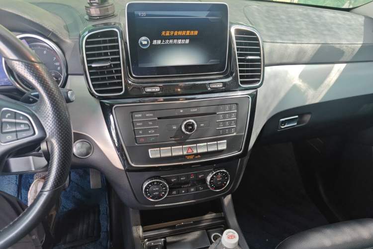 Used Mercedes-Benz GLE Coupe 2015 GLE 400 4MATIC Coupe SUV Audio And AC Panel