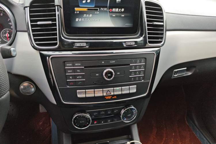Used Mercedes-Benz GLE Coupe 2015 GLE 320 4MATIC Coupe SUV Audio And AC Panel