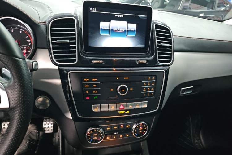 Used Mercedes-Benz GLE Coupe 2015 GLE 450 AMG 4MATIC Coupe SUV Audio And AC Panel