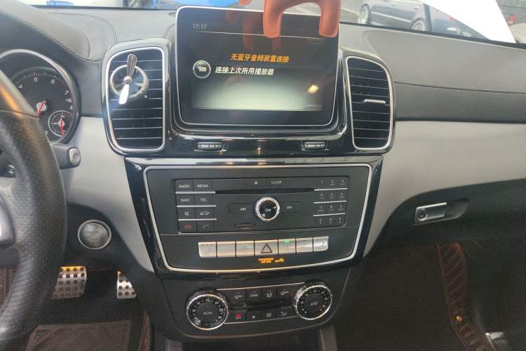 Used Mercedes-Benz GLE Coupe 2015 GLE 320 4MATIC Coupe SUV Audio And AC Panel