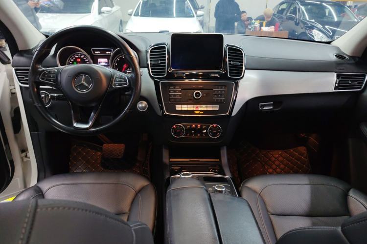 Used Mercedes-Benz GLE Coupe 2015 GLE 320 4MATIC Coupe SUV Center Console