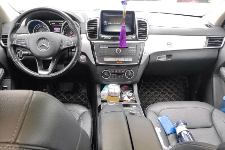 Used Mercedes-Benz GLE Coupe 2015 GLE 320 4MATIC Coupe SUV Center Console