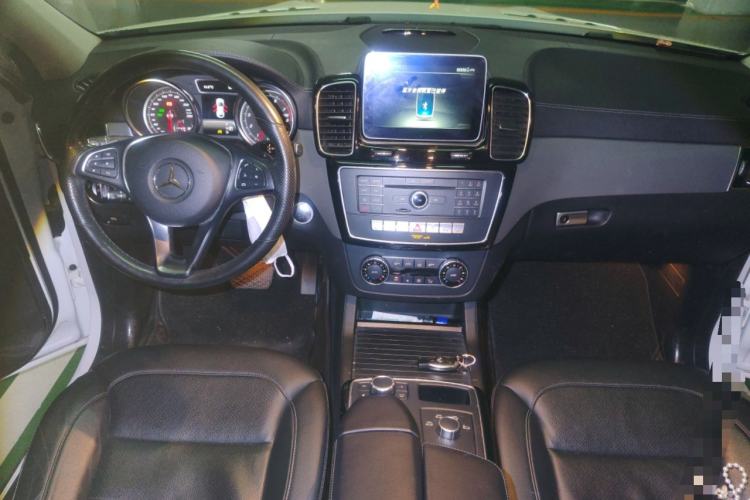 Used Mercedes-Benz GLE Coupe 2015 GLE 320 4MATIC Coupe SUV Center Console