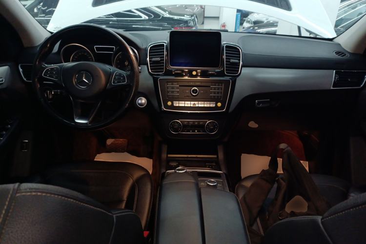 Used Mercedes-Benz GLE Coupe 2015 GLE 320 4MATIC Coupe SUV Center Console