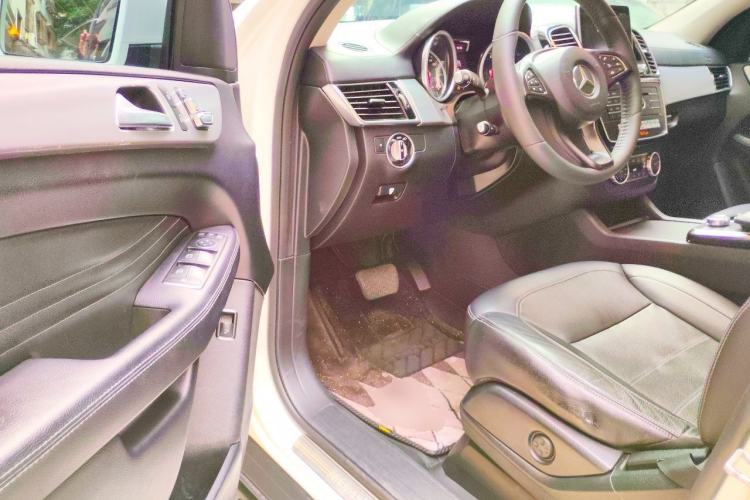 Used Mercedes-Benz GLE Coupe 2015 GLE 320 4MATIC Coupe SUV Driver Seat