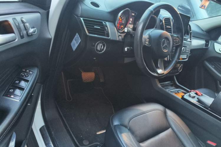 Used Mercedes-Benz GLE Coupe 2015 GLE 320 4MATIC Coupe SUV Driver Seat