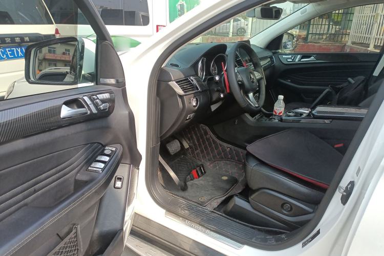 Used Mercedes-Benz GLE Coupe 2015 GLE 400 4MATIC Coupe SUV Driver Seat