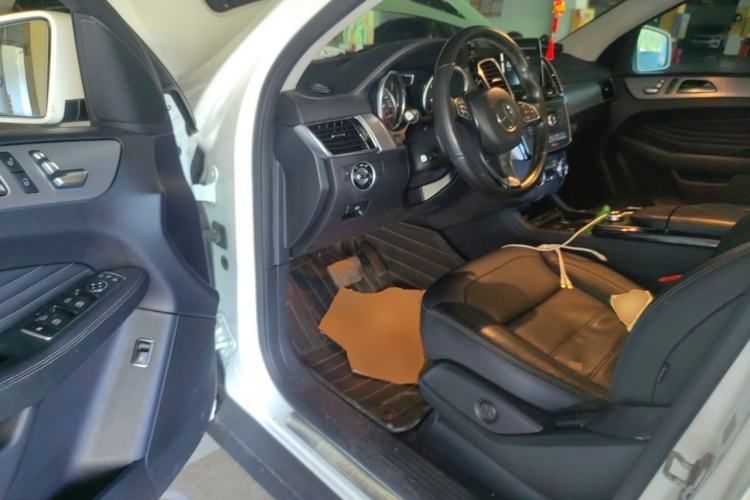 Used Mercedes-Benz GLE Coupe 2015 GLE 320 4MATIC Coupe SUV Driver Seat