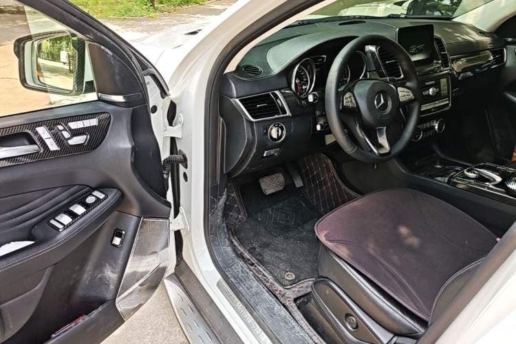 Used Mercedes-Benz GLE Coupe 2015 GLE 400 4MATIC Coupe SUV Driver Seat