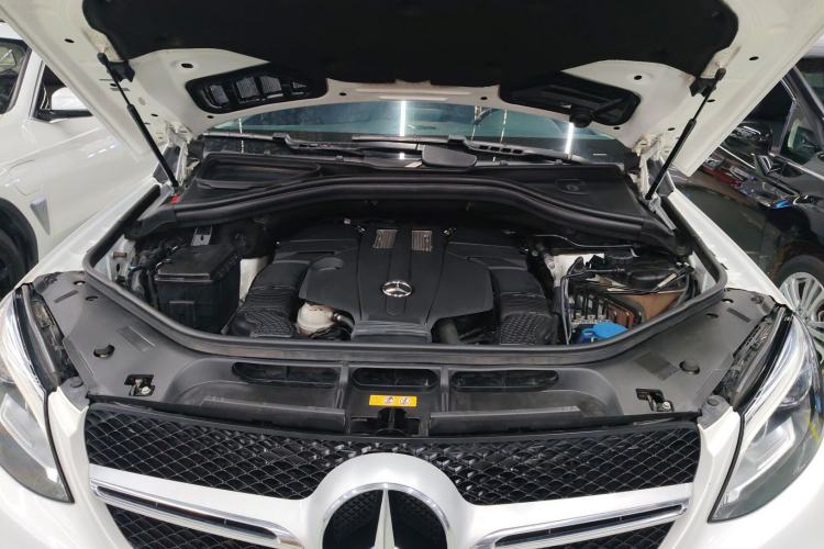 Used Mercedes-Benz GLE Coupe 2015 GLE 320 4MATIC Coupe SUV Engine Bay