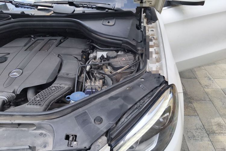 Used Mercedes-Benz GLE Coupe 2015 GLE 320 4MATIC Coupe SUV Engine Bay Left