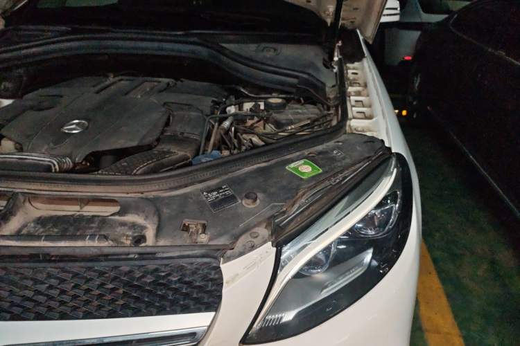 Used Mercedes-Benz GLE Coupe 2015 GLE 320 4MATIC Coupe SUV Engine Bay Left