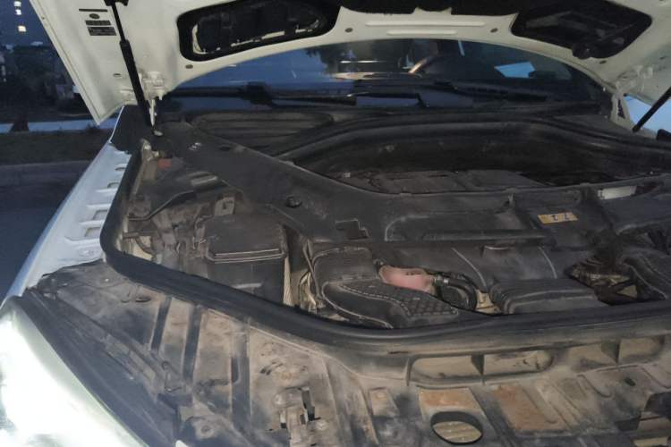 Used Mercedes-Benz GLE Coupe 2015 GLE 320 4MATIC Coupe SUV Engine Bay Right