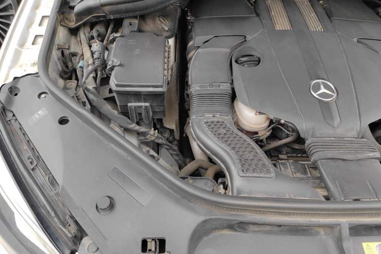 Used Mercedes-Benz GLE Coupe 2015 GLE 320 4MATIC Coupe SUV Engine Bay Right