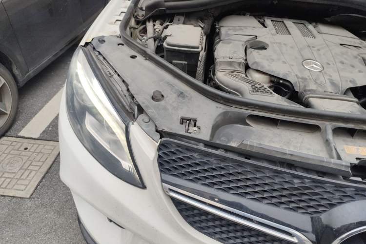 Used Mercedes-Benz GLE Coupe 2015 GLE 400 4MATIC Coupe SUV Engine Bay Right