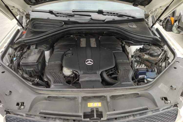 Used Mercedes-Benz GLE Coupe 2015 GLE 320 4MATIC Coupe SUV Engine Bay