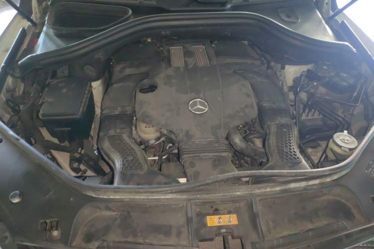 Used Mercedes-Benz GLE Coupe 2015 GLE 320 4MATIC Coupe SUV Engine Bay