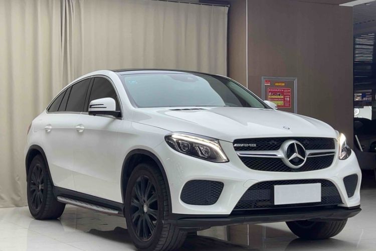 Used Mercedes-Benz GLE Coupe 2015 GLE 320 4MATIC Coupe SUV Exterior 2