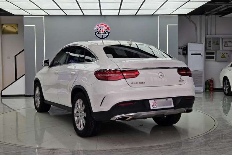 Used Mercedes-Benz GLE Coupe 2015 GLE 320 4MATIC Coupe SUV Exterior 4